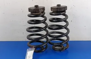 AUDI A4 B8/8K (2011-2016) Пружина передняя левая 33909823