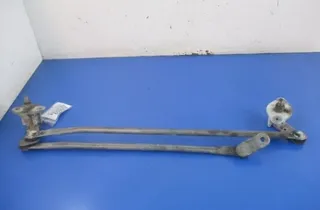 MAZDA 323 BJ (1998-2003) Двигатель стеклоочистителей 34492455