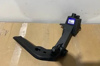 VOLVO XC40 1 generation (2017-2024) Front Left Fender Holder 32318691 35588289