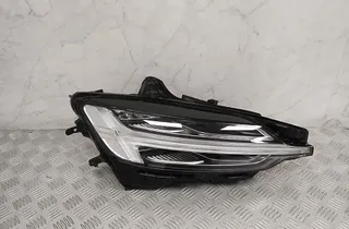 VOLVO S60 3 generation (2018-2023) Front Right Headlight 32314161 29472381