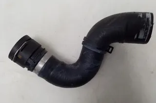 AUDI A4 B8/8K (2011-2016) Шланг радиатора охлаждения двигателя правой стороны 8K0121101 33900763