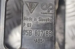 PORSCHE Macan 1 generation (2013-2023) Держатель заднего бампера правый 95B807863 26300106