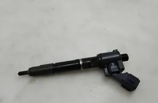 VOLVO V90 2 generation (2016-2024) Fuel Injector 31452113 34374818