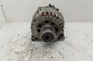VOLVO V70 3 generation (2007-2020) Alternator 27689901