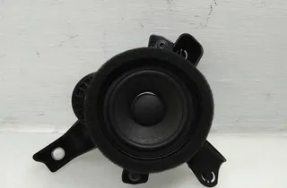 VOLVO XC40 1 generation (2017-2024) Rear Right Door Sound Speaker 31456872 34530436