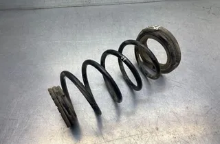 OPEL Corsa D (2006-2020) Пружина амортизатора передняя левая 34349378