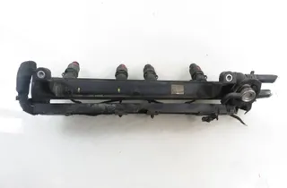 SEAT Toledo 2 generation (1999-2006) Топливная рейка 037906031AA,06A133317A 33715511