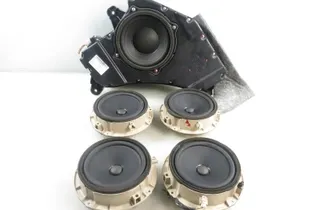 KIA Sportage 3 generation (2010-2015) Низкочастотный динамик с правой стороны 963803W000,963303W500 33794675