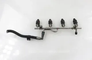 OPEL Vectra C (2002-2005) Fuel Rail 5WK93151,90536149 34843324