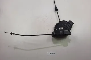 VOLVO C30 1 generation (2006-2013) Front Right Door Lock 30799302 34125732