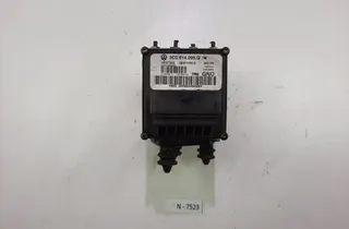 VOLKSWAGEN Passat B7 (2010-2015) ABS Pump 3C0614095Q 34121906