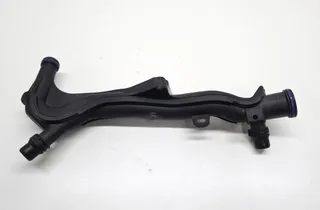 OPEL Corsa F (2019-2023) Шланг радиатора охлаждения двигателя правой стороны 9806793080 33824555