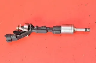 VOLVO V40 2 generation (2012-2020) Fuel Injector CJ5G-9F593-AA 34528635