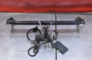 VOLVO V70 2 generation (2000-2008) Removable trailer hitch 30698765 34485791