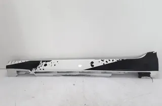 VOLVO V40 2 generation (2012-2020) Left Side Plastic Sideskirt Cover 31265846 21077573