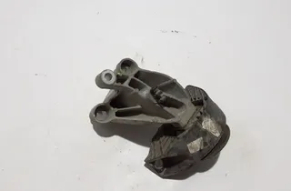DACIA Logan 2 generation (2013-2020) Front engine mount 112328191R 33697867