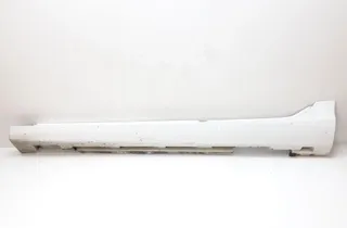 VOLVO V40 2 generation (2012-2020) Left Side Plastic Sideskirt Cover 31395043,31395042 23594098