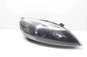 VOLVO V40 Cross Country 1 generation (2012-2020) Front Right Headlight 31283335 32656986