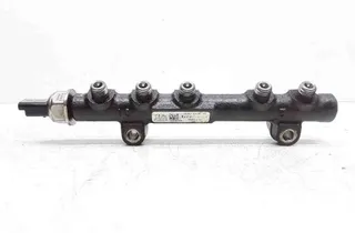 VOLVO V40 Cross Country 1 generation (2012-2020) Fuel Rail 9685297580,9670076780 32664720