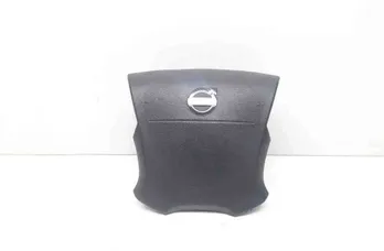 VOLVO V70 2 generation (2000-2008) Подушка безопасности руля P30780655 32665554