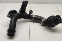 NISSAN Micra K14 (2017-2023) шланг радиатора интеркулера 1287668S01 33393873