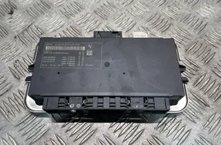 BMW 5 Series F10/F11 (2009-2017) Блок света 9273629 33536864