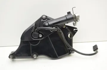 SUZUKI GSX-R Front sprocket cover guard 28601783