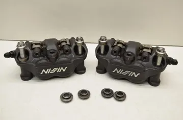 SUZUKI GSX-R Передние тормозные суппорты 33359508