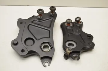 YAMAHA XSR Front right side footrest hanger heel guard 1WS-A1,1WS-A2 33376614