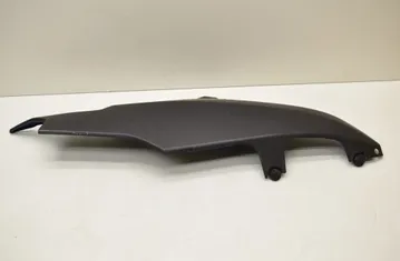 SUZUKI GSX-R Кожух панели обтекателя правой стороны 33388070