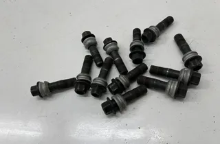 MERCEDES-BENZ GLE W167 (2019-2024) Болты 33500367