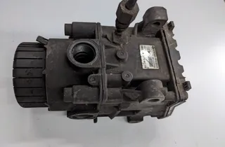 RENAULT TRUCKS Magnum (1990-present) EBS Modulator 5010457146,0486203004,Ip1183 34147686