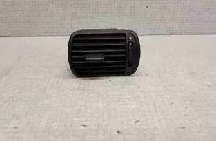 VOLKSWAGEN Passat B7 (2010-2015) Вентиляционные отверстия центральной консоли 8L0820901 32524073