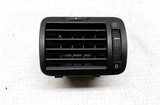 VOLKSWAGEN Passat B5 (1996-2005) Вентиляционные отверстия в приборной панели 3B0819704D 32530676