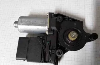 VOLKSWAGEN Passat B5 (1996-2005) Rear Right Door Window Control Motor 0130821696 32543551