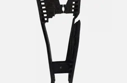 TRIUMPH TRIDENT drive chain guard cover 28507488