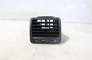 VOLKSWAGEN Jetta 3 generation (1992-1998) Dashboard Air Vents 32889710