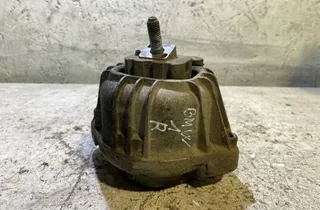 BMW 3 Series E90/E91/E92/E93 (2004-2013) Front engine mount 13981112 35018836