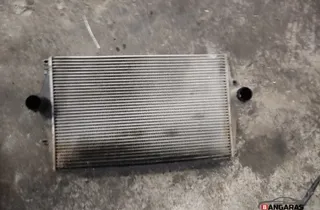VOLVO V70 2 generation (2000-2008) Intercooler Radiator 34506942
