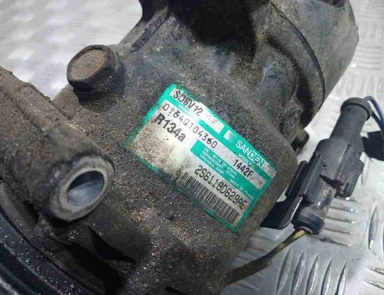 MAZDA MPV LV (1988-1999) Air Condition Pump SD6V12,1442F 31364994