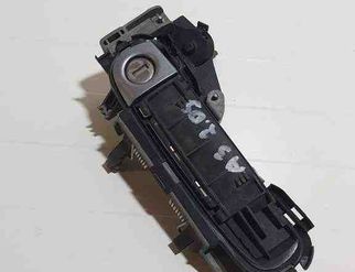AUDI A3 8P (2003-2013) Наружная ручка боковых левых дверей 8E1837207,8E1837239GRU 32617733