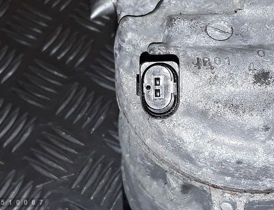 AUDI A5 8T (2007-2016) Hасос кондиционера 8t0260805p 32947753