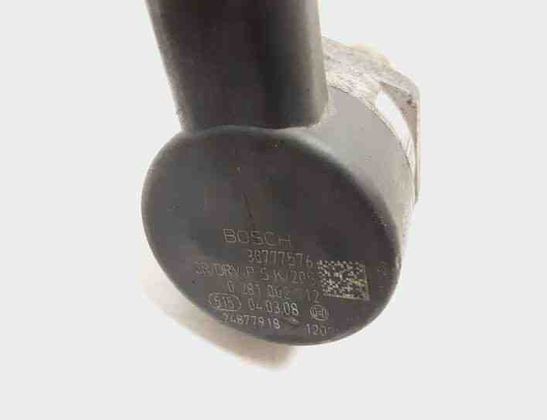 VOLVO XC90 1 generation (2002-2014) Fuel pressure regulator 30777576,24877918,0281002712 20518555