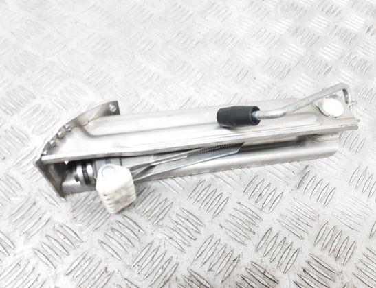 MERCEDES-BENZ C-Class W204/S204/C204 (2004-2015) Lift Jack A2115830115 32792503