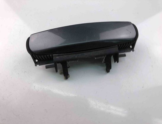 AUDI A4 B7/8E (2004-2008) Наружная ручка передней левой двери 8E0839207 15153251