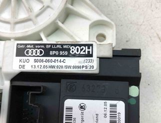 AUDI A3 8P (2003-2013) Front Right Door Window Control Motor 8P0959802H 22340189