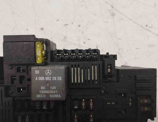 MERCEDES-BENZ E-Class W211/S211 (2002-2009) Блок предохранителей A2139062202,A0009822923 32196444