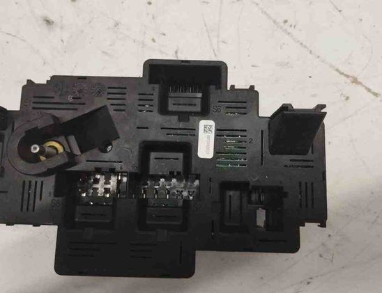 MERCEDES-BENZ E-Class W211/S211 (2002-2009) Блок предохранителей A2139062202,A0009822923 32196444