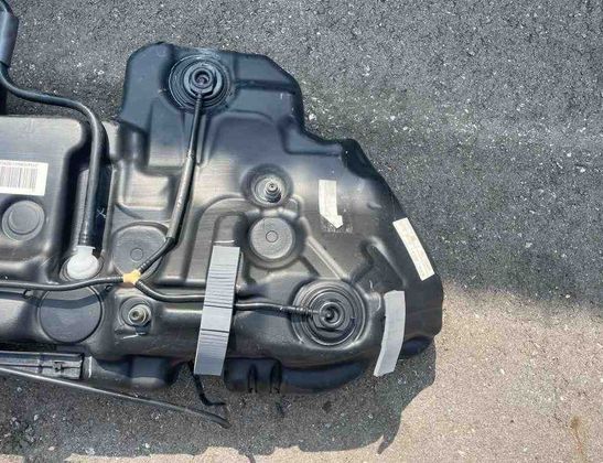 MERCEDES-BENZ CLS-Class C219 (2004-2010) Fuel Tank 32197758