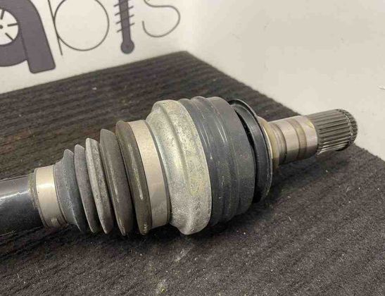 PORSCHE Macan 1 generation (2013-2023) Front Left Driveshaft 32600873
